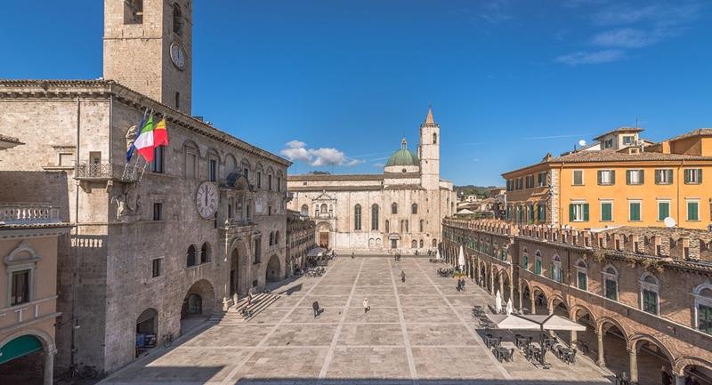 Pavimentazioni: alla scoperta delle piazze più belle - Ascoli Piceno